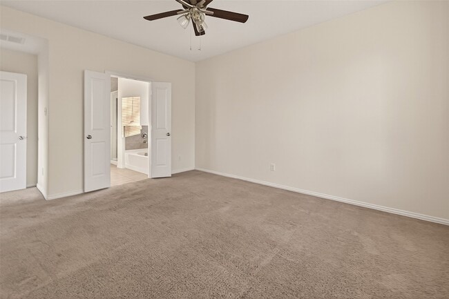 Building Photo - 12102 City Trek Ln