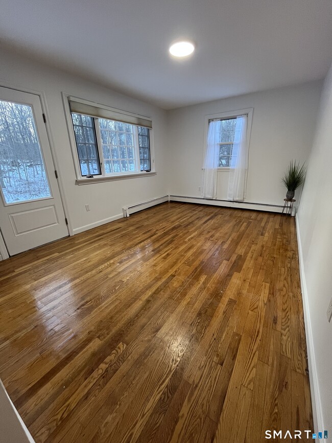 Building Photo - 81 Black Rock Tpke