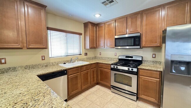 Building Photo - Wonderful Southwest 3 Bedroom Home