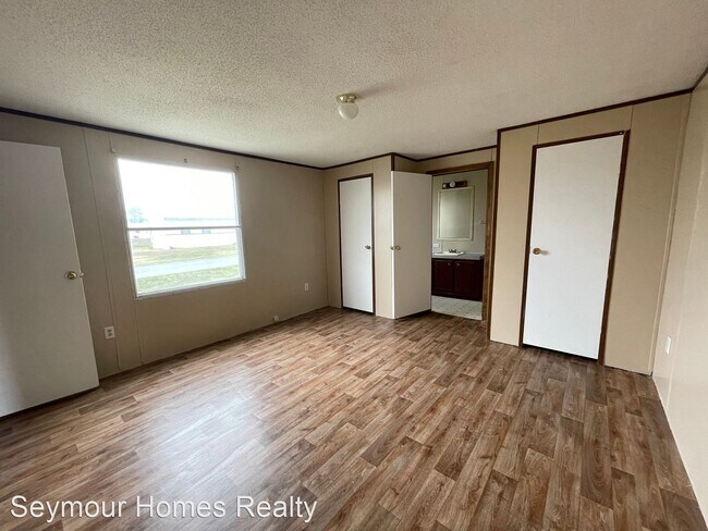 Building Photo - 3 br, 2 bath House - 104 Clawson Drive