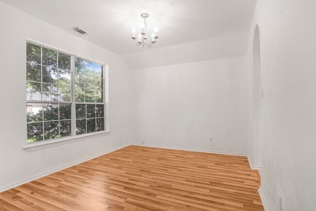 Building Photo - 18134 Stone Trail Manor Dr