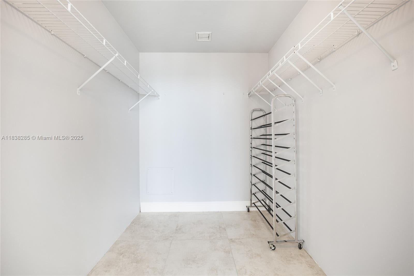 Building Photo - 888 Biscayne Blvd