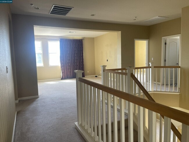 Building Photo - 2683 Presidio Dr