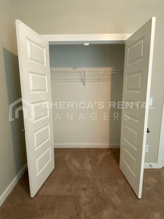 Building Photo - Home for Rent in Thorsby, AL!!! Sign a 13 ...