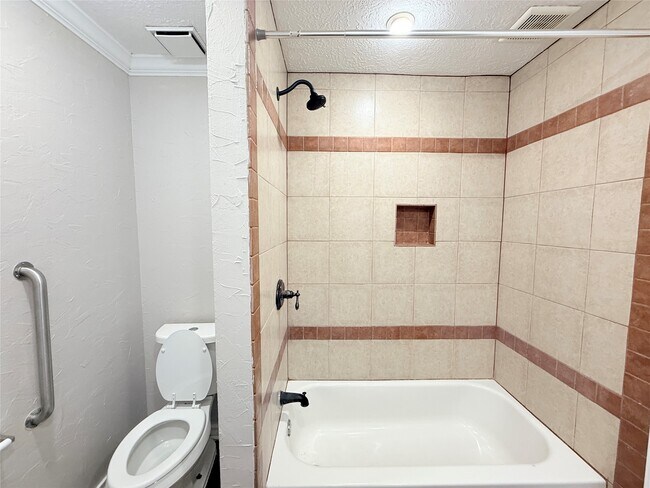 Building Photo - 16103 Camino Del Sol Dr