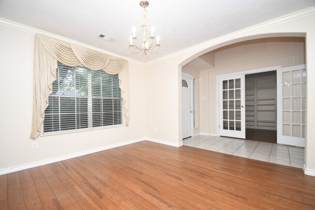 Building Photo - 10430 Sanibel Falls Ct
