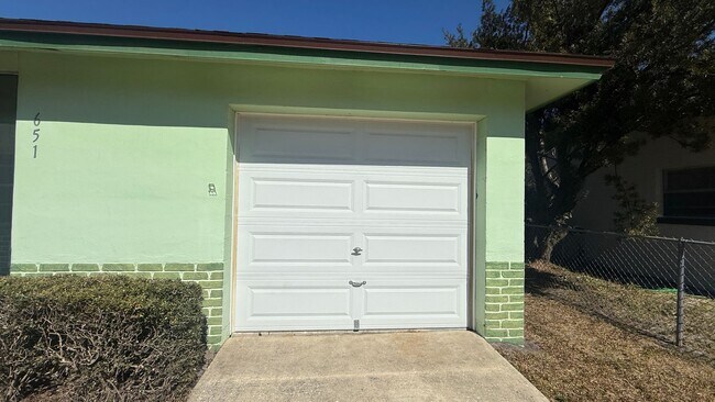 Building Photo - Charming 3-Bedroom Home in Quiet Winter Springs Neighborhood