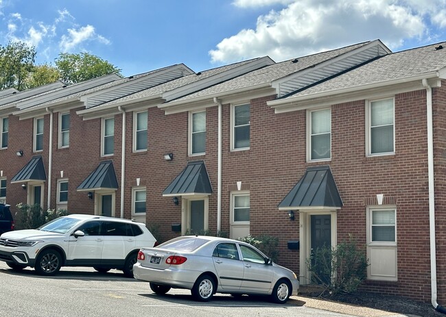 Primary Photo - Acklen Park Condominiums