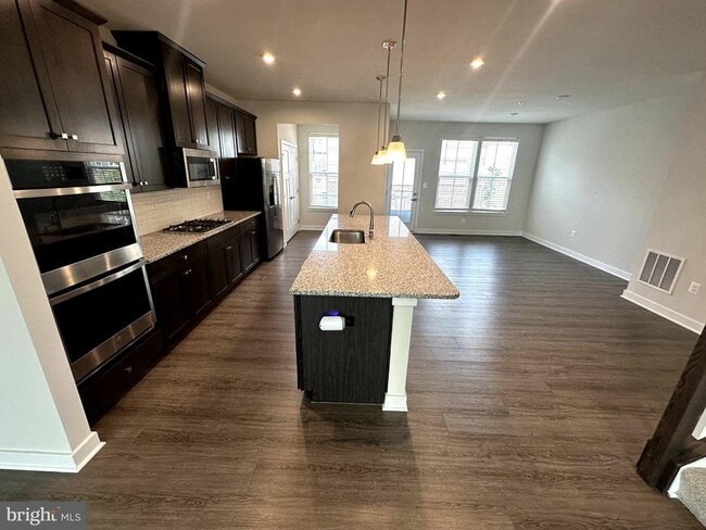 Building Photo - 5615 Billenca Ln