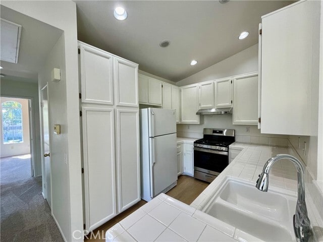 Building Photo - 10 Chaumont Cir