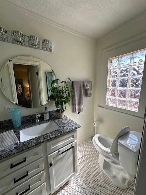 Building Photo - 212 Edgemere Ct