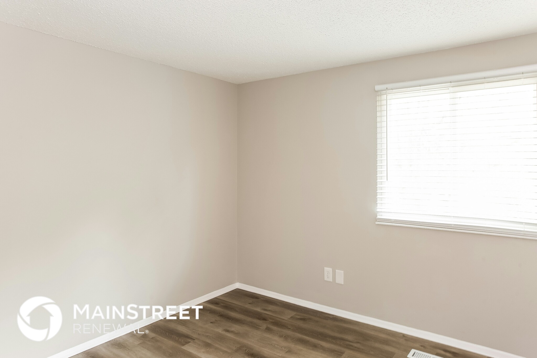 Building Photo - 5222 Split Oak Dr