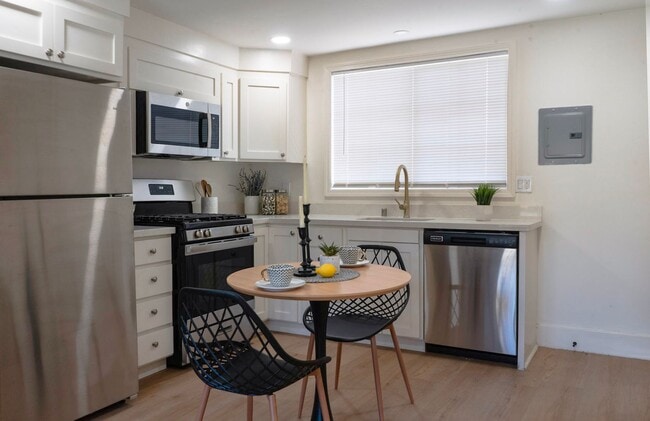 Building Photo - 4815 Appian Way