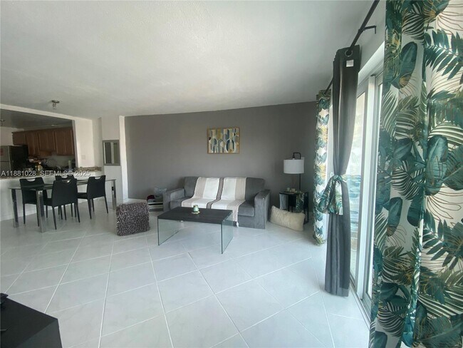 Building Photo - 1200 14th St