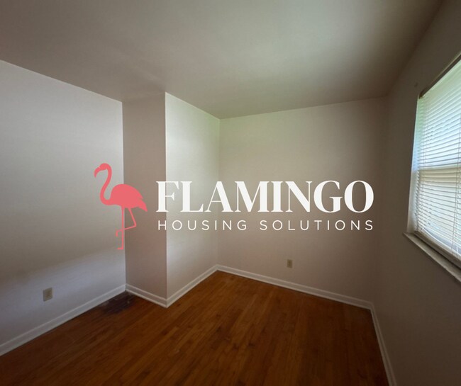 Building Photo - 4315 Sheller Ave