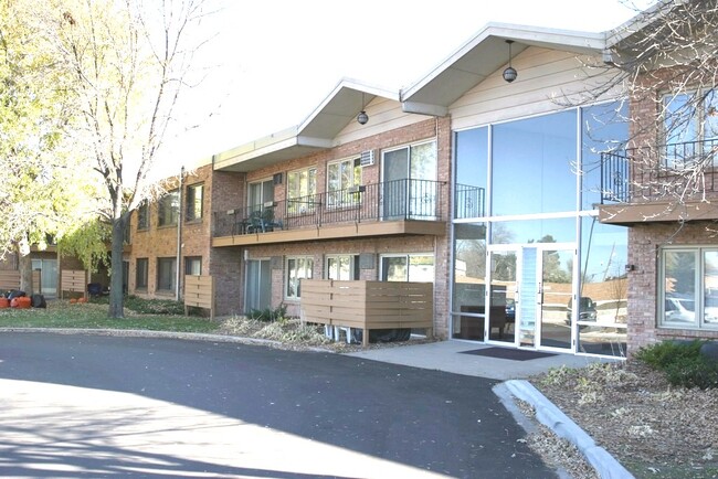 Building Entrance - Moir Park Apartments