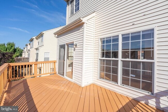 Building Photo - 200 Chesterbrook Ct