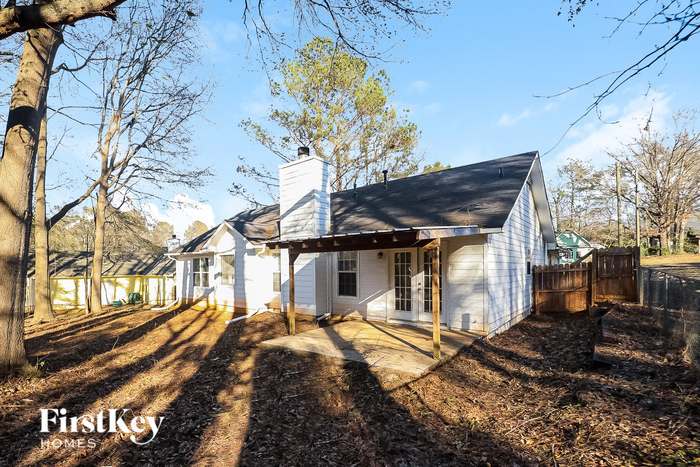 Building Photo - 20 Rosebud Ln