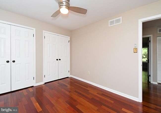 Building Photo - 6 Kanon Ct