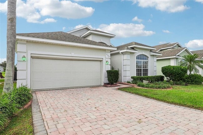 Building Photo - 235 Royal Palm Dr