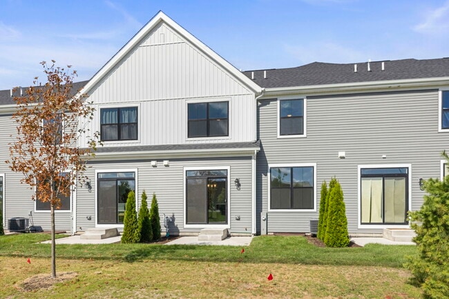 Building Photo - 4326 Chelsea Mnr Cir