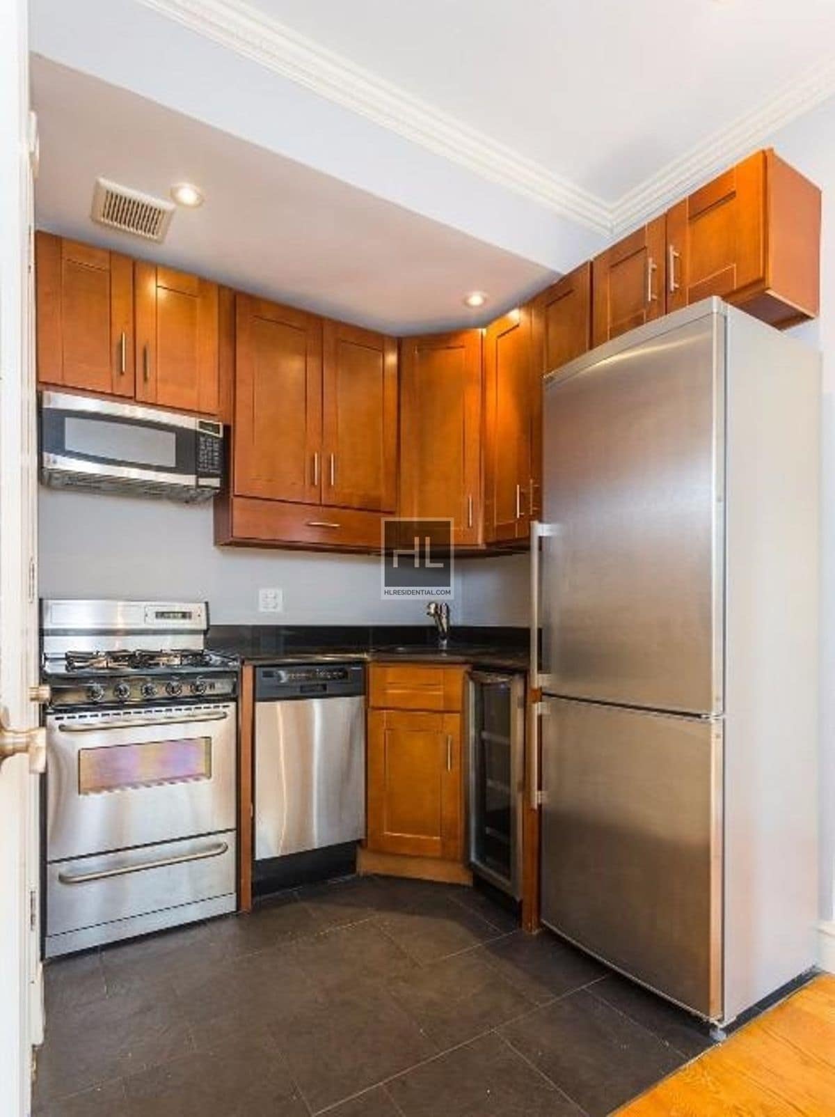 Building Photo - HUDSON ST.