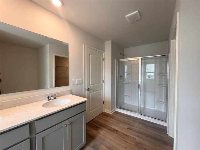 Building Photo - 22 Berryville Dr