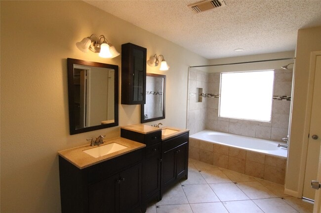 Building Photo - 3118 Settlers Way Blvd