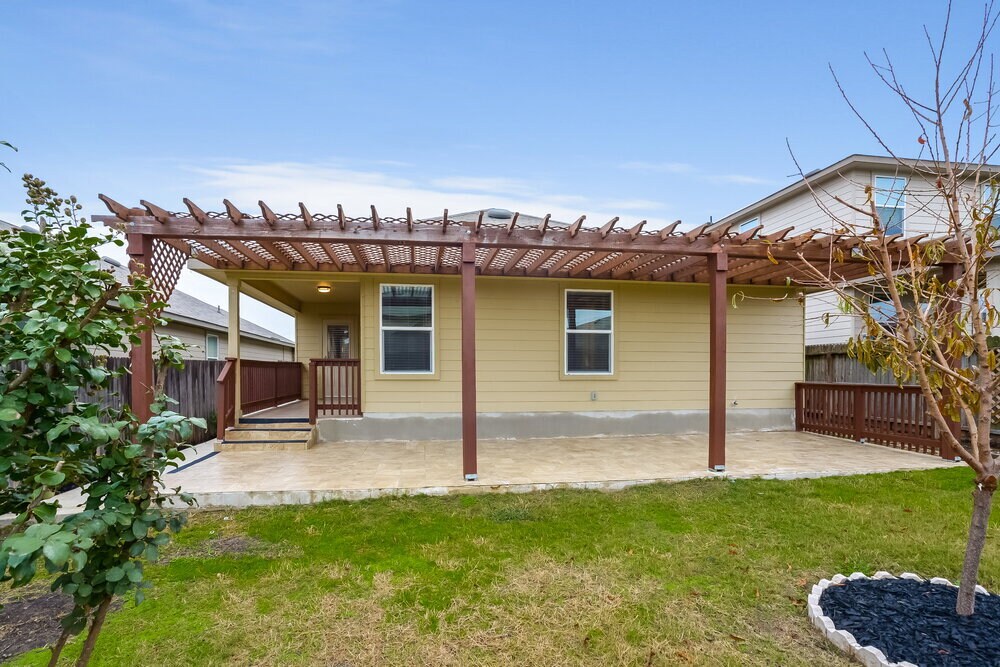 Building Photo - 1727 Aspen Silver