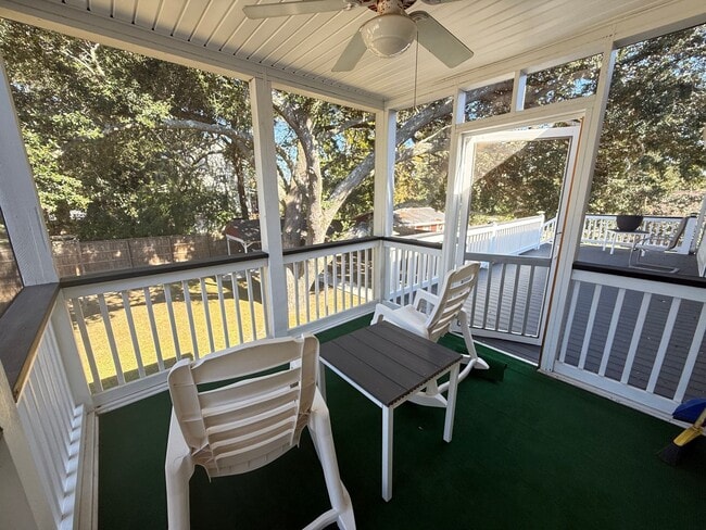Building Photo - 3 Bedroom 2 Bath House in Lighthouse Point - James Island Charleston