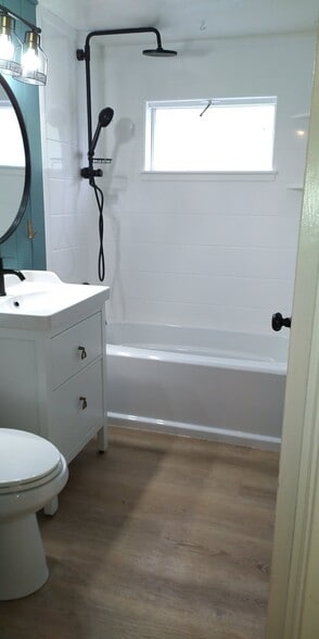 Building Photo - 465 W 3200 S