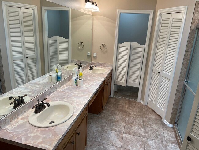 Building Photo - Beautiful 3 Bedroom Shreveport Home