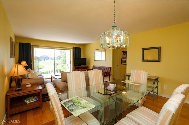 Building Photo - 1075 Foxfire Ln