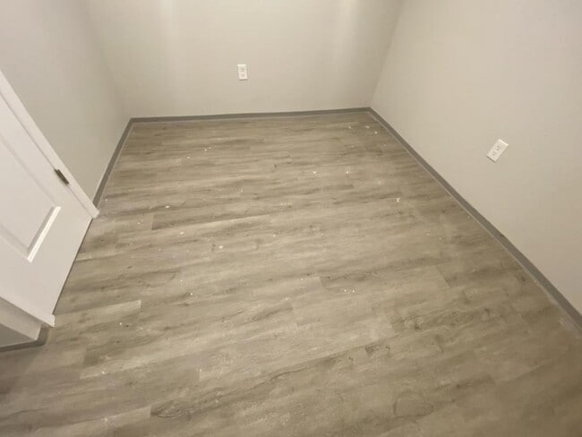 Building Photo - 3436 Leverton Ave