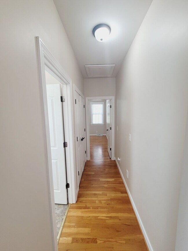 Building Photo - Beautiful Brick Ranch in Campbell County