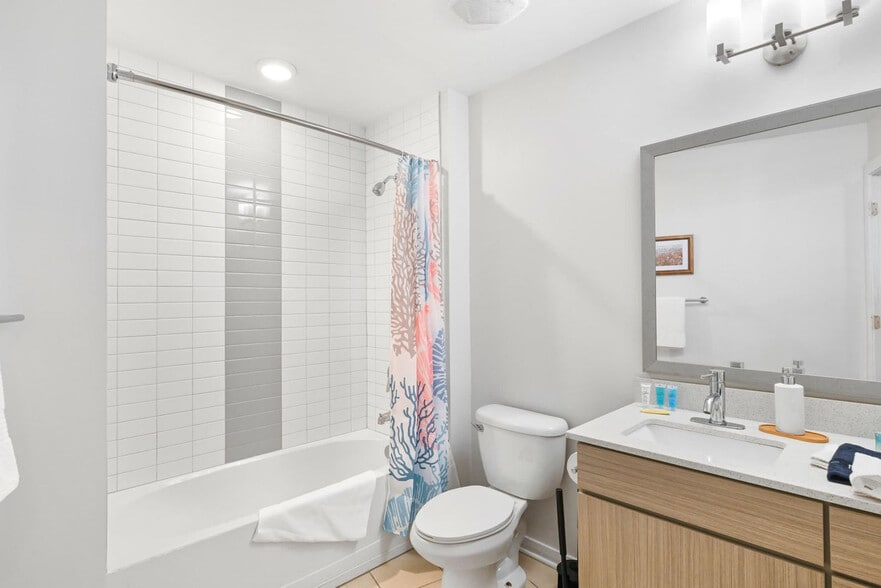 Building Photo - 28 Woolfe St