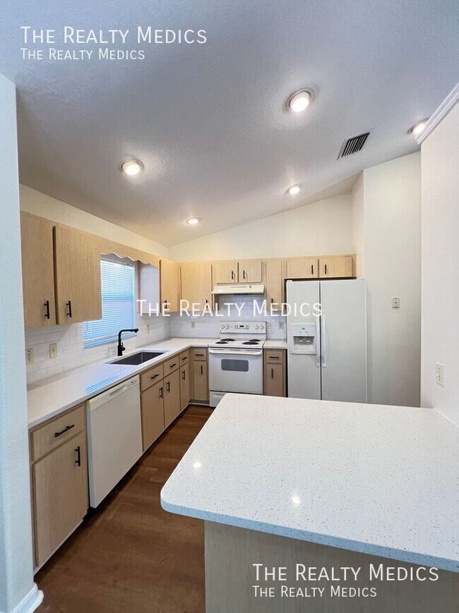 Building Photo - 8341 SW 135th Loop