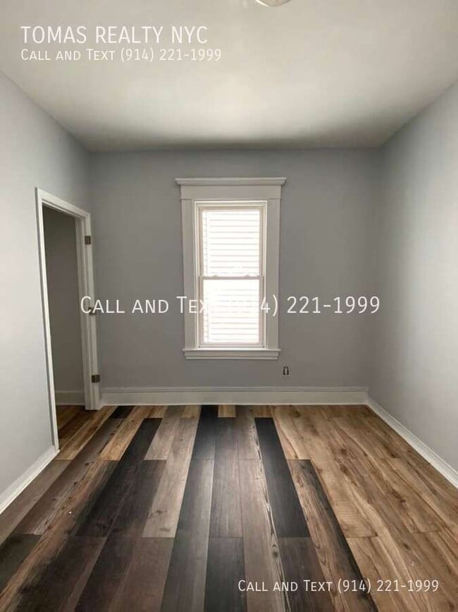 Building Photo - 31 Riverview Pl