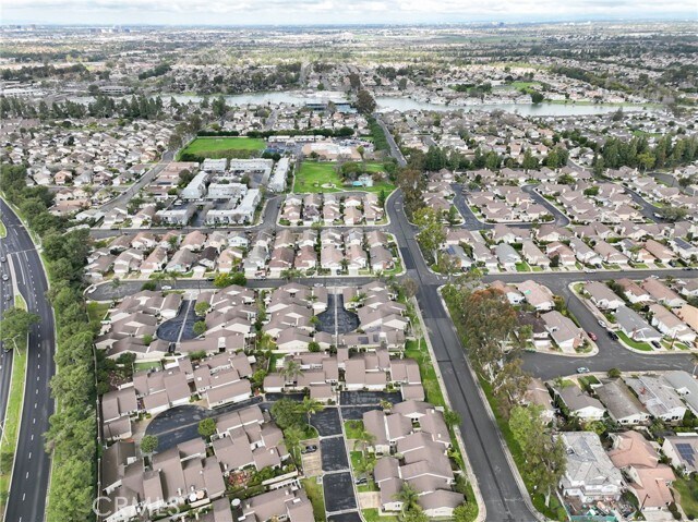 Building Photo - 32 Lone Pine