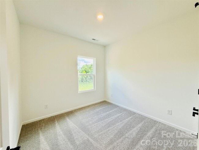 Building Photo - 1736 Blanche St
