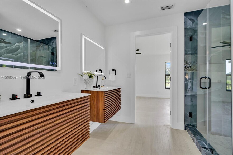 Building Photo - 17680 SW 54th St