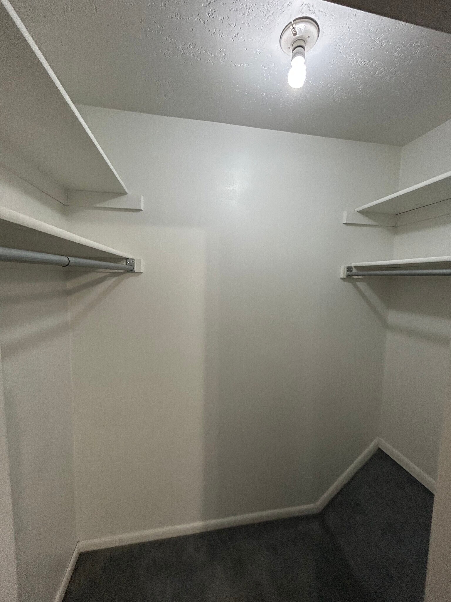 Building Photo - 166 E 1800 N