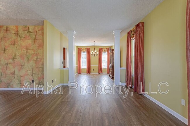 Building Photo - 317 Edenberry Way