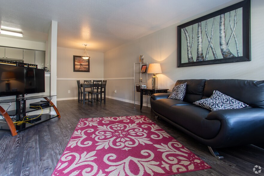 Shadow Creek 7500 Pinemont Dr Houston TX 77040 Apartment Finder