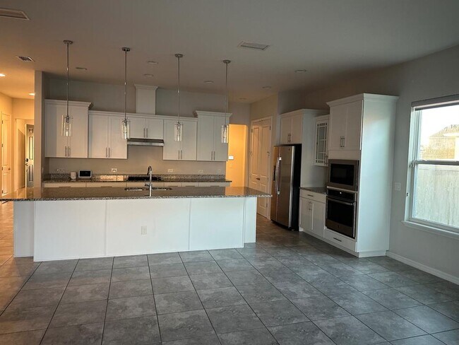 Building Photo - 2463 Felce Ct