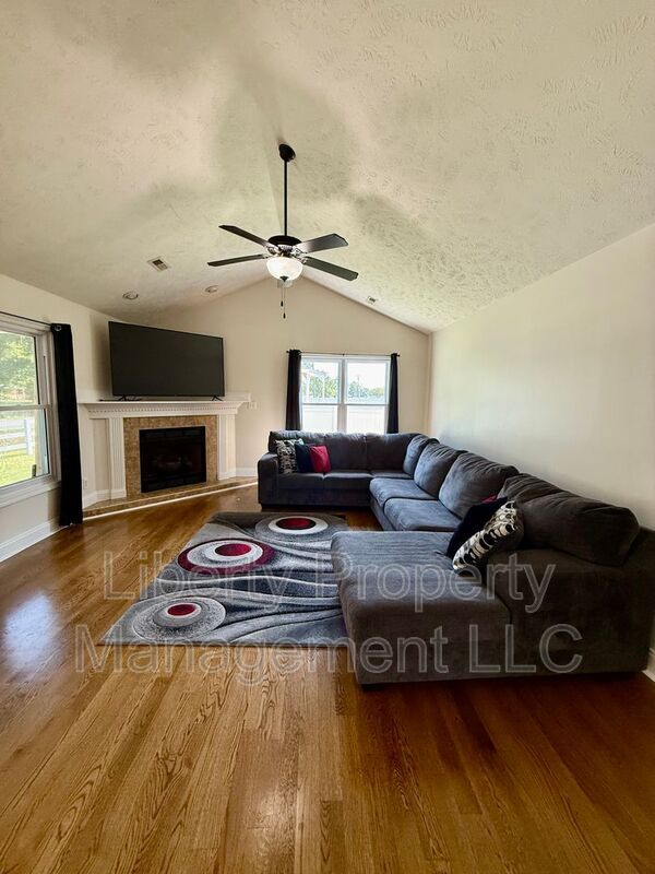 Building Photo - 6205 Yorkie Ct
