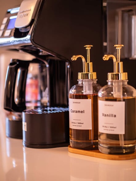 Building Photo - 676 Treeside Dr