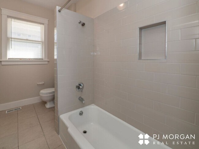 Building Photo - 3812 Marcy St