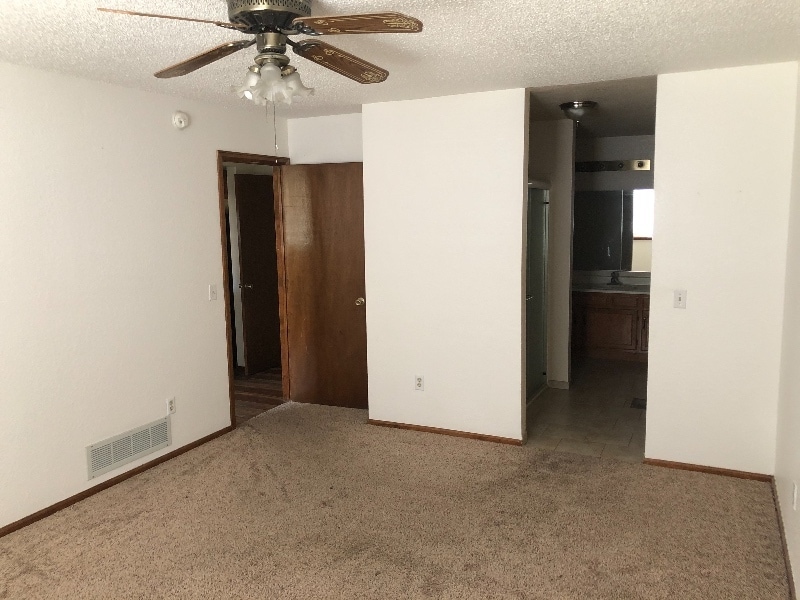Building Photo - 5033 W 73rd Ave