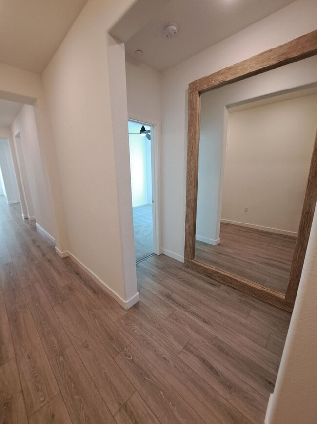 Building Photo - Gorgeous Smart Home is Clean & Loaded!  - ...
